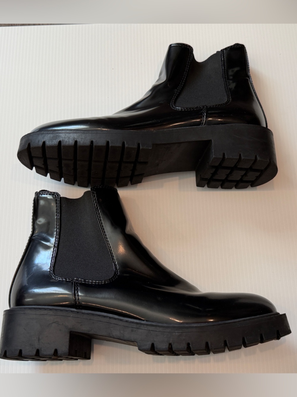 Steve Madden Black Patent Chelsea Lug Booties, Size 8